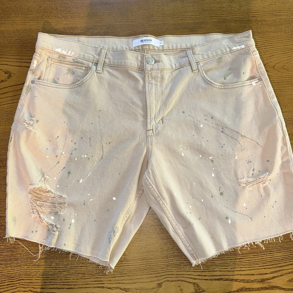 Hudson Men's Kirk Shorts Tan Painter Distressed Sz 42W 9L splatter paint EUC